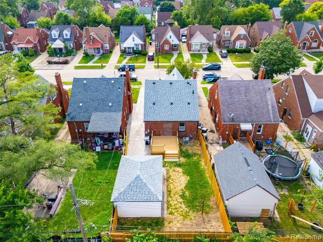 18474 Griggs Street, Detroit, MI 48221
