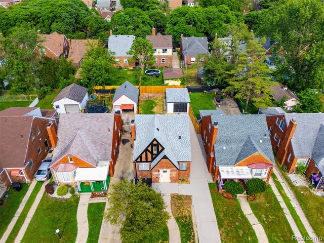 18474 Griggs Street, Detroit, MI 48221