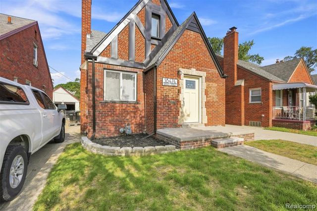 18474 Griggs Street, Detroit, MI 48221