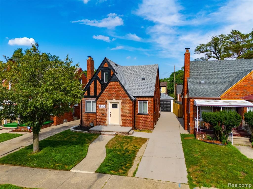 18474 Griggs Street, Detroit, MI 48221