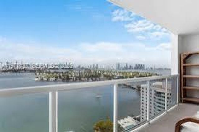 9 Island Ave 2304, Miami Beach, FL 33139