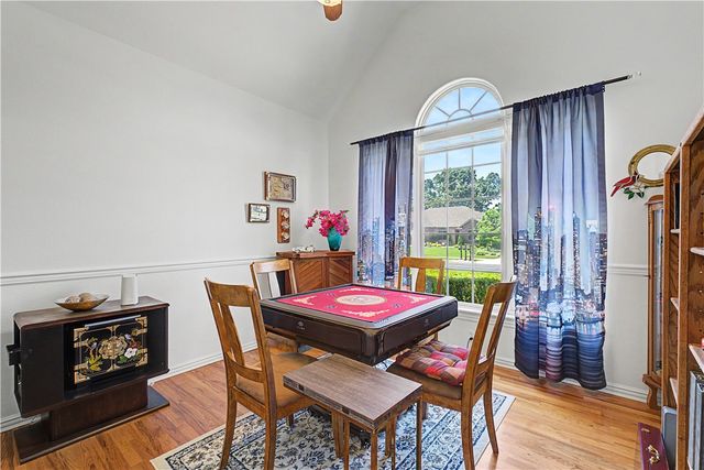 1218 NE Waverly Way, Bentonville, AR 72712