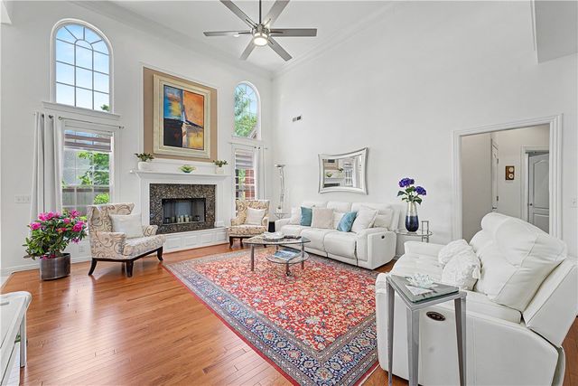 1218 NE Waverly Way, Bentonville, AR 72712