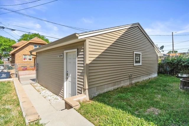 3909 N 25th STREET, Milwaukee, WI 53206