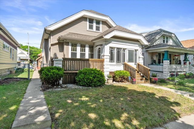 3909 N 25th STREET, Milwaukee, WI 53206