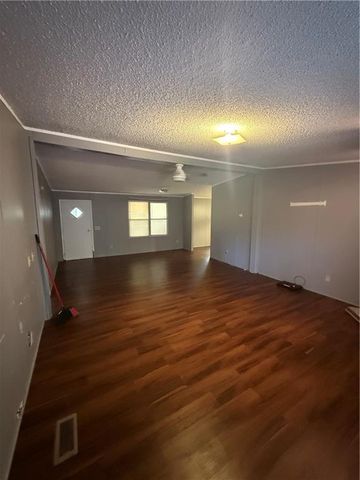 67 Forest Lake Circle Road, Pendergrass, GA 30567