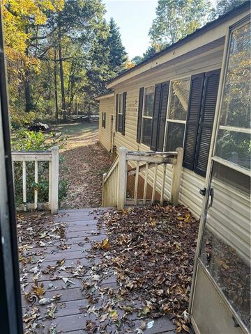 67 Forest Lake Circle Road, Pendergrass, GA 30567