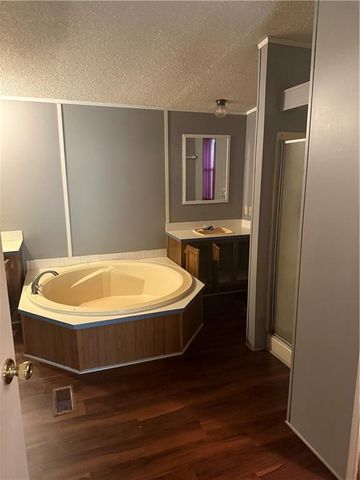 67 Forest Lake Circle Road, Pendergrass, GA 30567