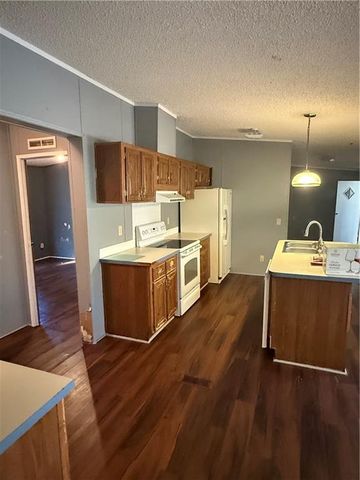 67 Forest Lake Circle Road, Pendergrass, GA 30567