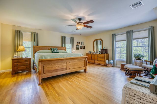506 Sand Pit Road, Mason, NH 03048