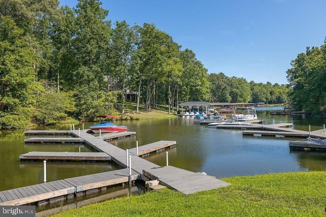34 WINDWOOD COVES BLVD, Mineral, VA 23117