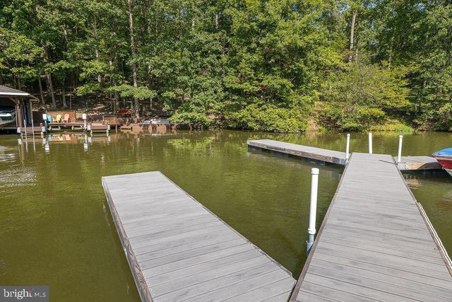 34 WINDWOOD COVES BLVD, Mineral, VA 23117