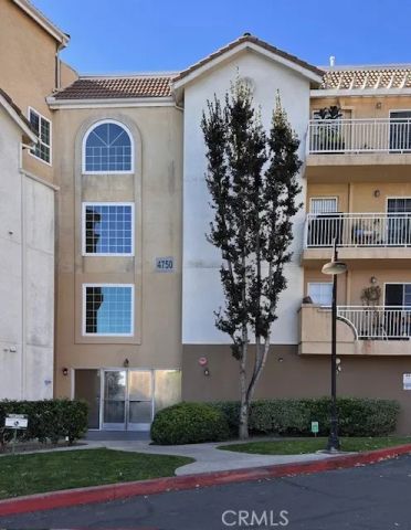 4750 Templeton, Los Angeles, CA 90032