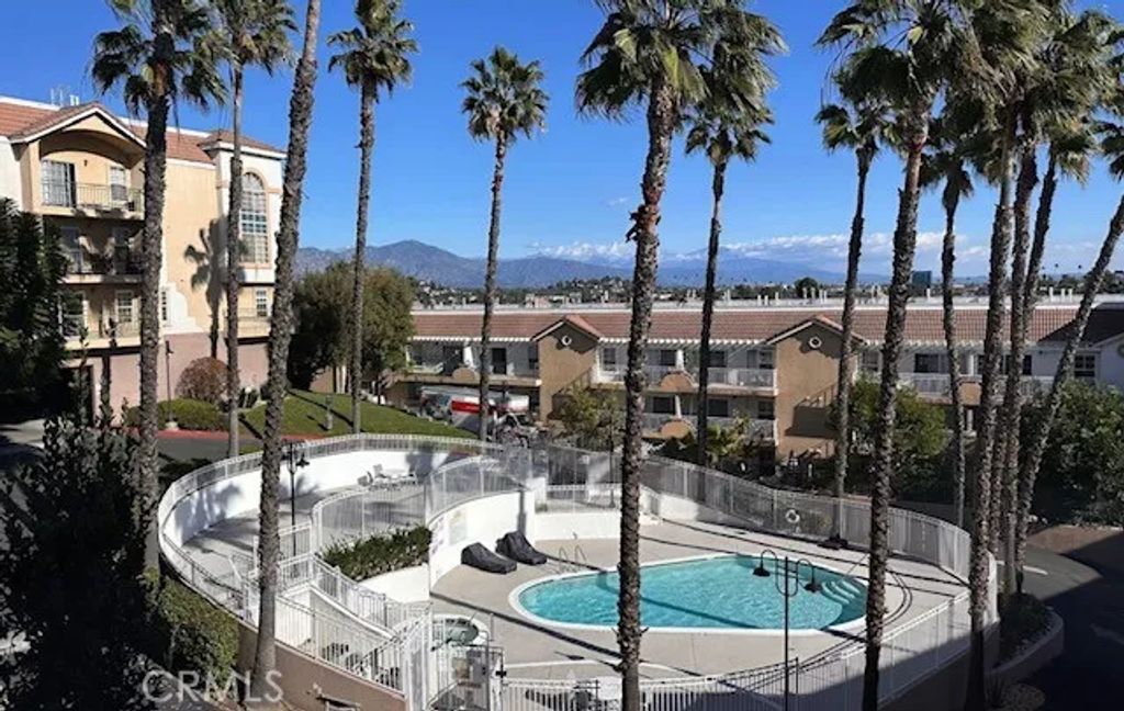 4750 Templeton, Los Angeles, CA 90032