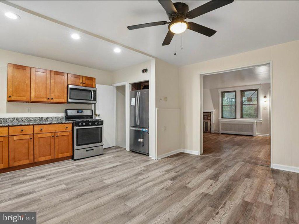 5139 AKRON ST, PHILADELPHIA, PA 19124 — photo 4