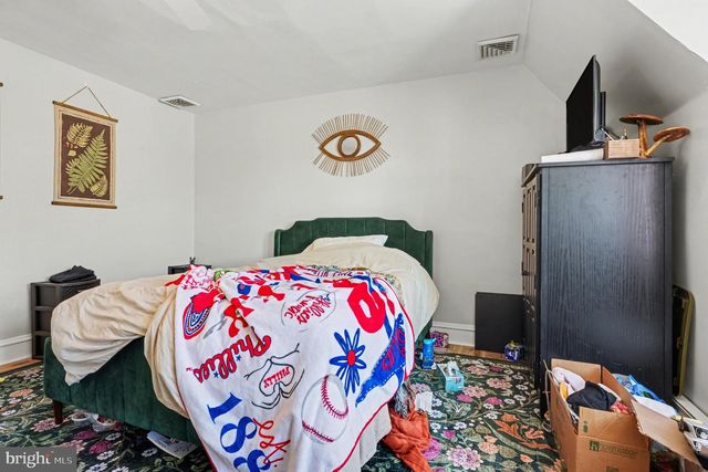 1 LINDENWOLD TER, Ambler, PA 19002