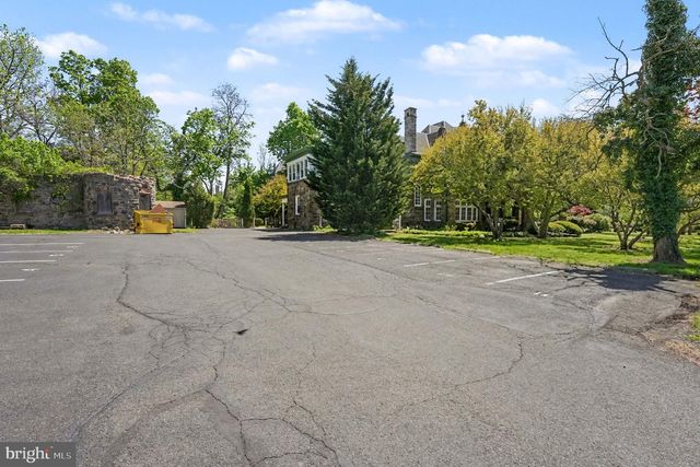 1 LINDENWOLD TER, Ambler, PA 19002