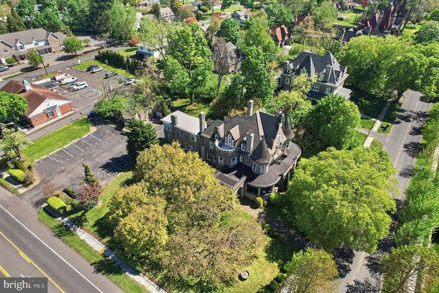 1 LINDENWOLD TER, Ambler, PA 19002