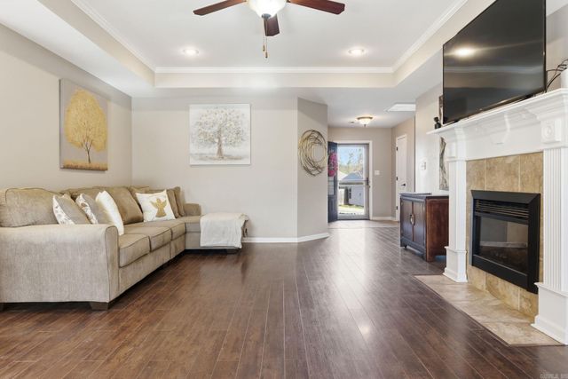 3318 Moss Creek Drive, Bryant, AR 72022