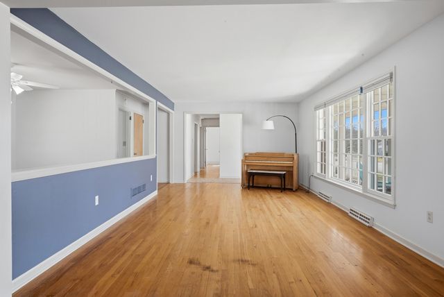 2023 PARKRIDGE CT, Columbia, MO 65203