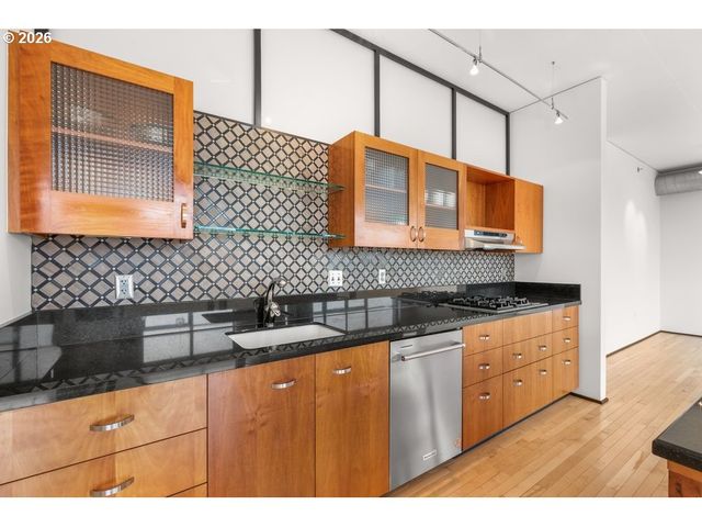 333 Nw 9TH Ave 906, Portland, OR 97209