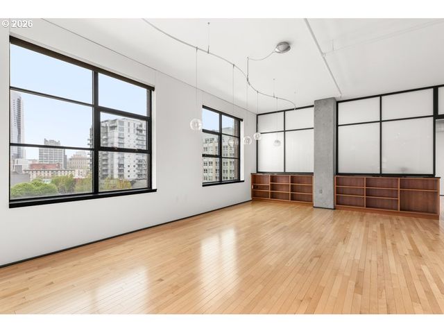 333 Nw 9TH Ave 906, Portland, OR 97209