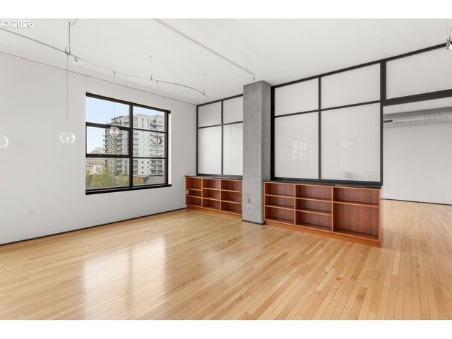 333 Nw 9TH Ave 906, Portland, OR 97209