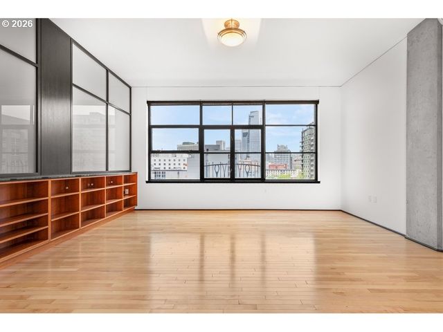 333 Nw 9TH Ave 906, Portland, OR 97209