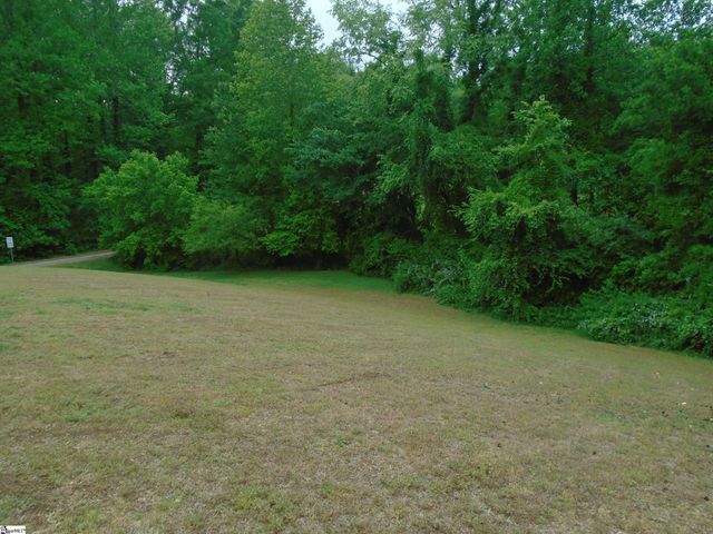 501 Caldwell Street, Campobello, SC 29322