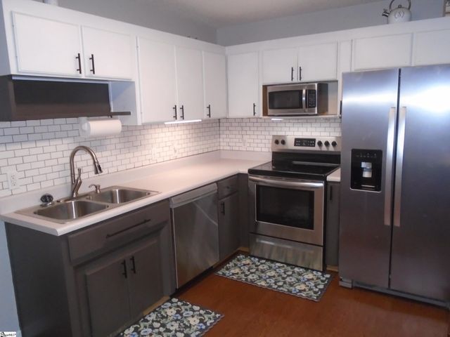 501 Caldwell Street, Campobello, SC 29322