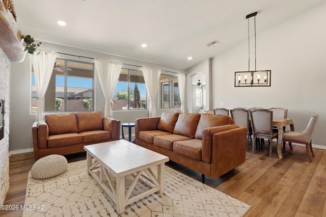 12306 N Pathfinder Drive, Marana, AZ 85658