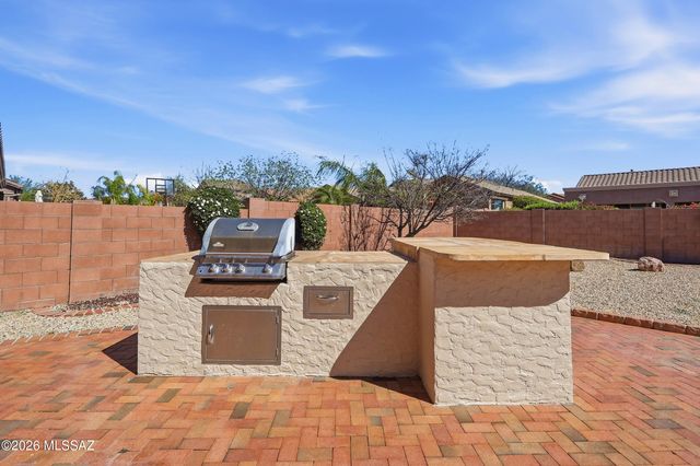 12306 N Pathfinder Drive, Marana, AZ 85658