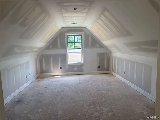 2416 Vesta Dr, Tuscaloosa, AL 35406
