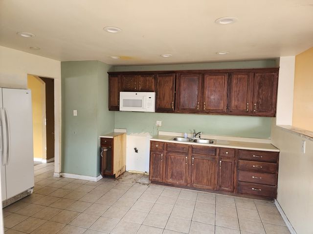 1449 Gordon Avenue, Calumet City, IL 60409