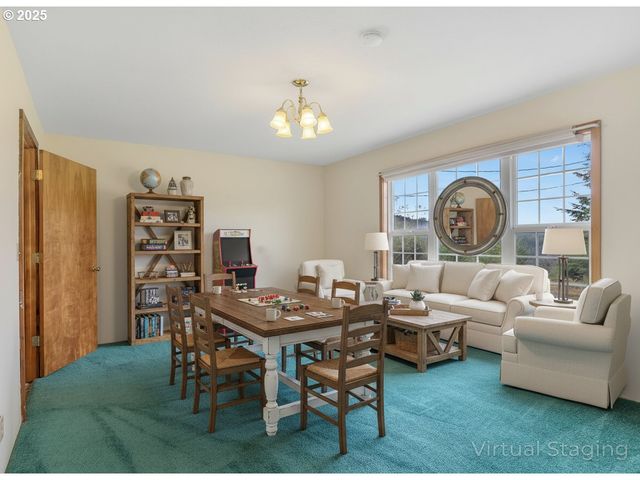 37555 Hauger Mountain Ln, Seaside, OR 97138