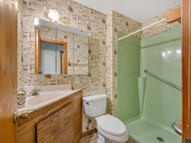 37555 Hauger Mountain Ln, Seaside, OR 97138