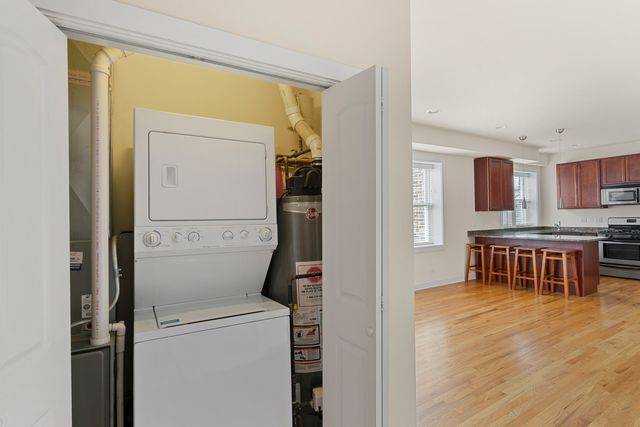 1432 N Maplewood Avenue 304, Chicago, IL 60622