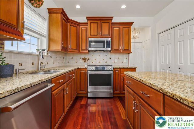 2305 Madeira Drive, Lower Macungie Twp, PA 18062