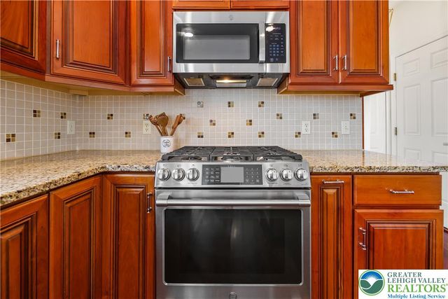 2305 Madeira Drive, Lower Macungie Twp, PA 18062
