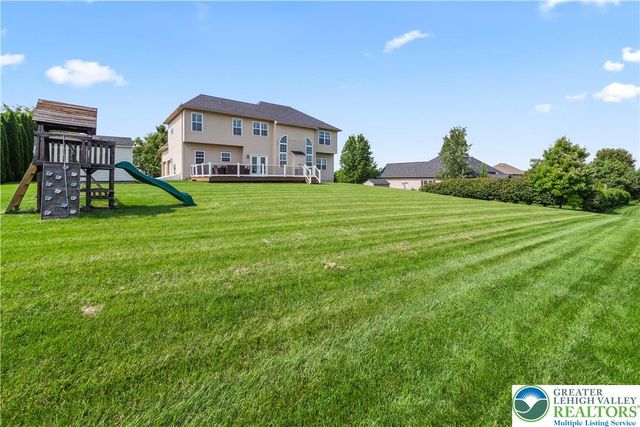 2305 Madeira Drive, Lower Macungie Twp, PA 18062