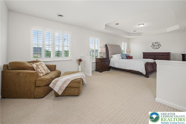 2305 Madeira Drive, Lower Macungie Twp, PA 18062