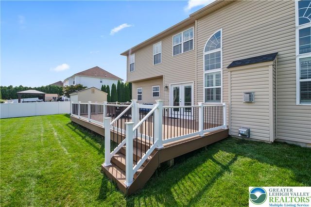 2305 Madeira Drive, Lower Macungie Twp, PA 18062