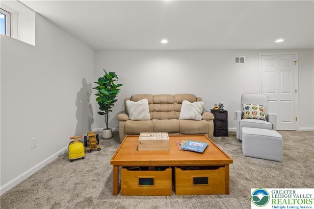 2305 Madeira Drive, Lower Macungie Twp, PA 18062