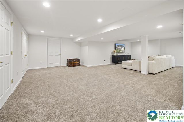 2305 Madeira Drive, Lower Macungie Twp, PA 18062