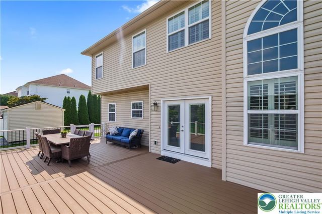 2305 Madeira Drive, Lower Macungie Twp, PA 18062