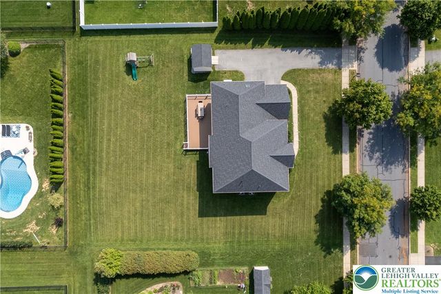 2305 Madeira Drive, Lower Macungie Twp, PA 18062