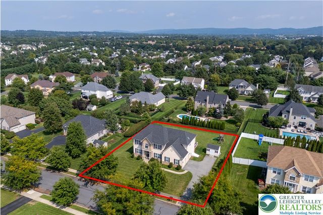 2305 Madeira Drive, Lower Macungie Twp, PA 18062