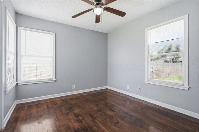 1113 Hazel Dr, Corpus Christi, TX 78412