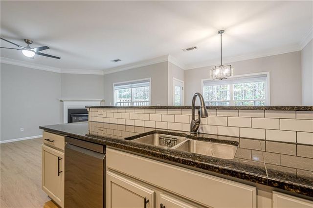 4825 Hastings Terrace, Alpharetta, GA 30005