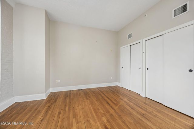 2525 COLLEGE Street 2102, Jacksonville, FL 32204